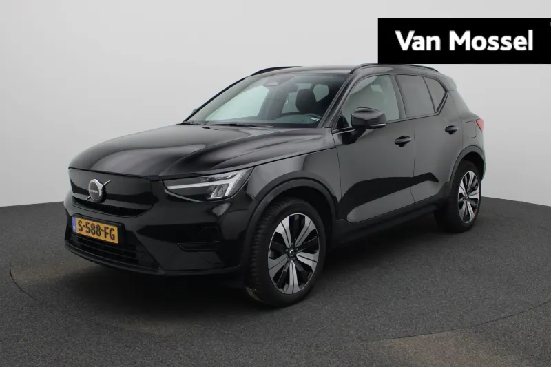 Volvo XC40 (2023)