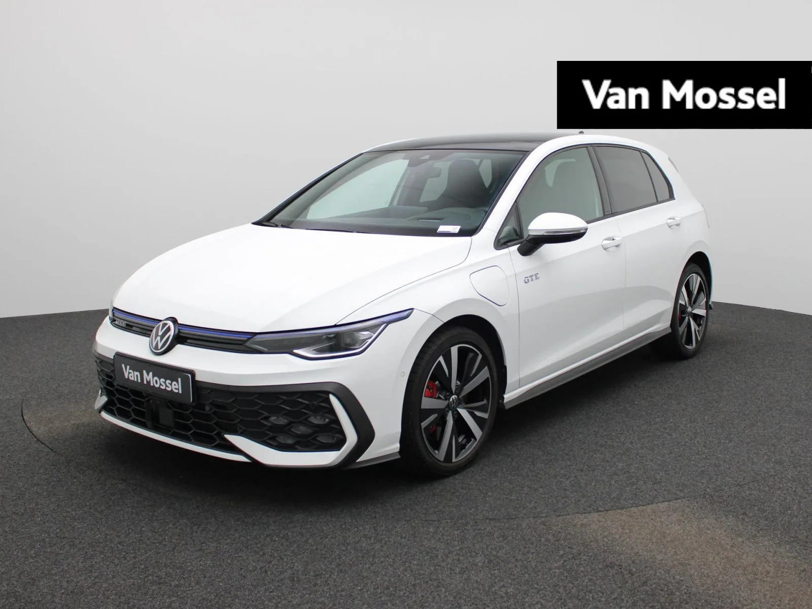 Volkswagen Golf (2025) — foto 1