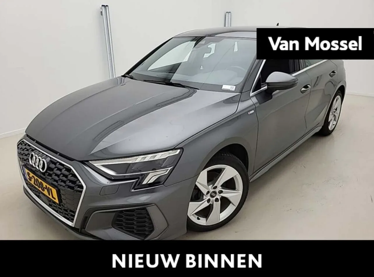 Audi A3 (2023) — foto 1