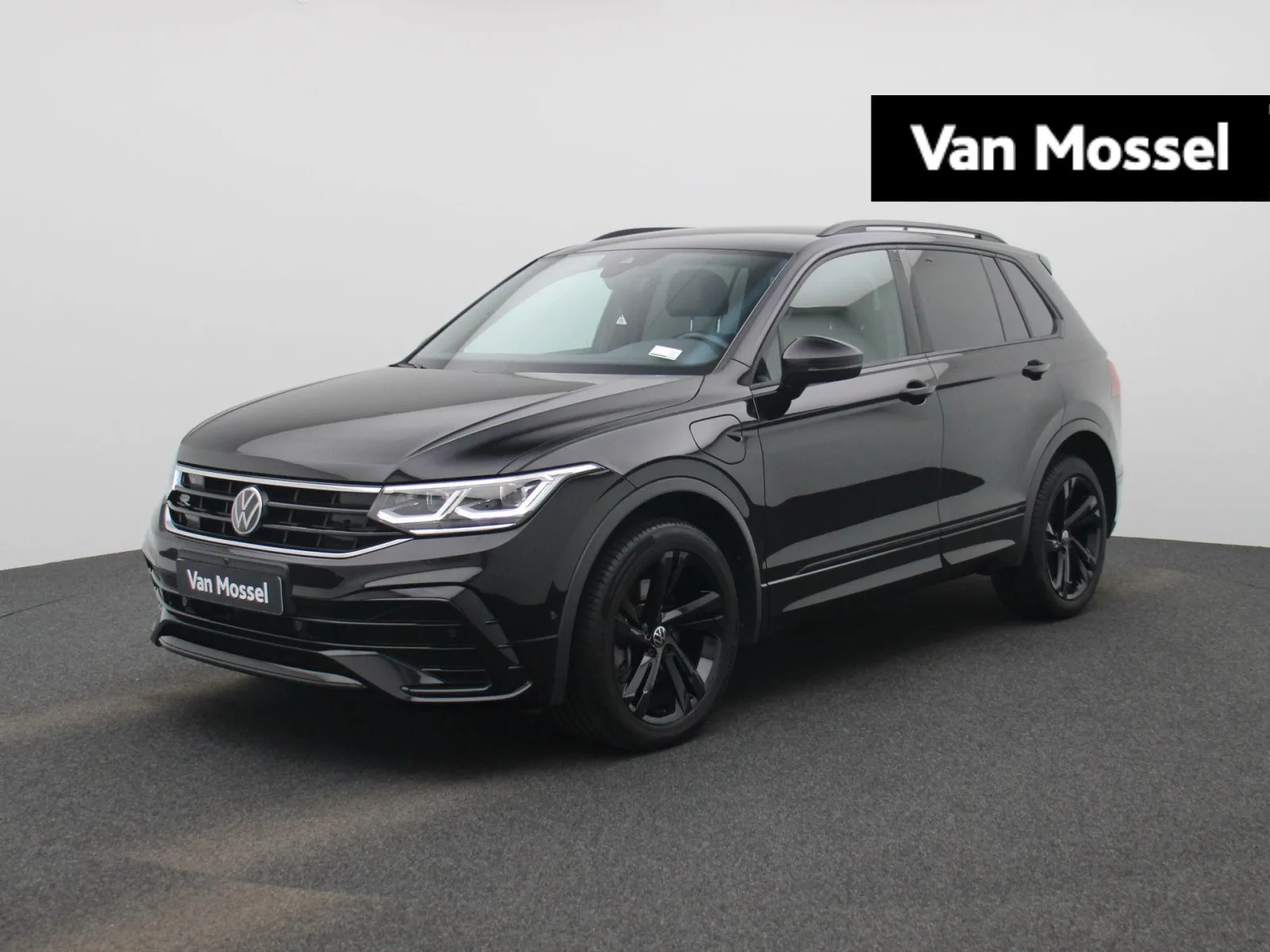 Volkswagen Tiguan (2022) — foto 1