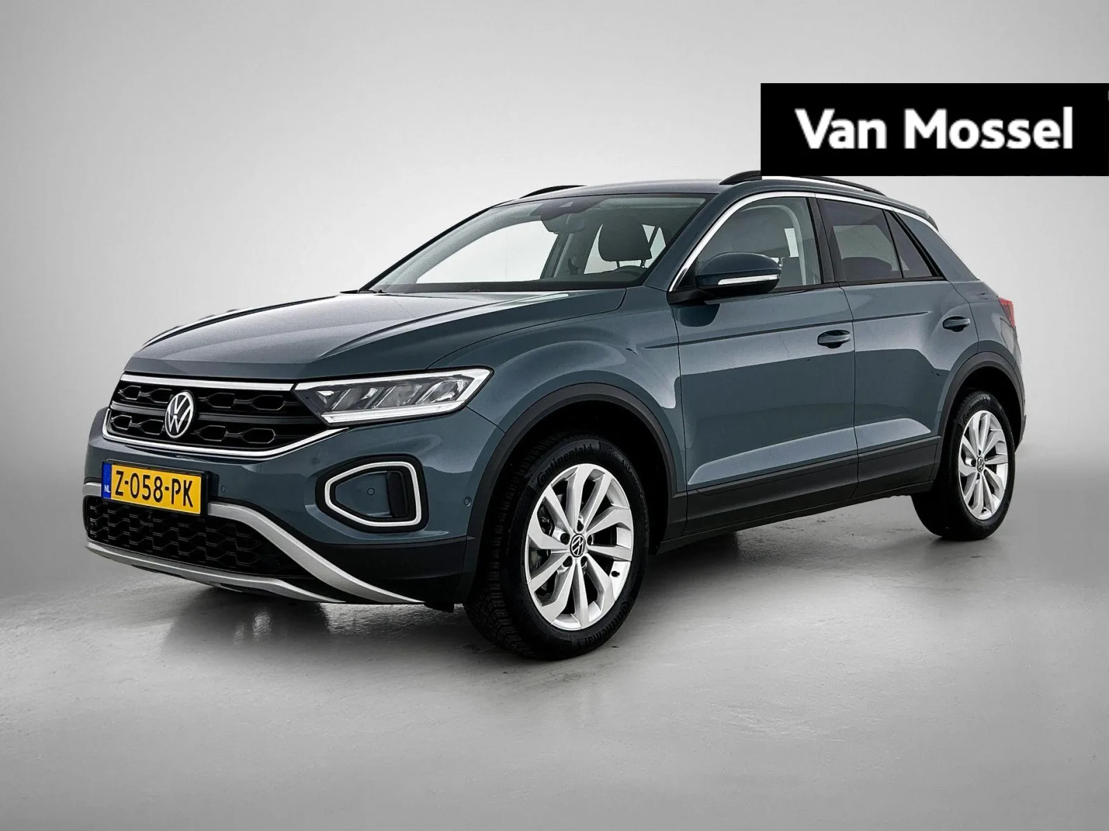 Volkswagen T-Roc (2024) — foto 1