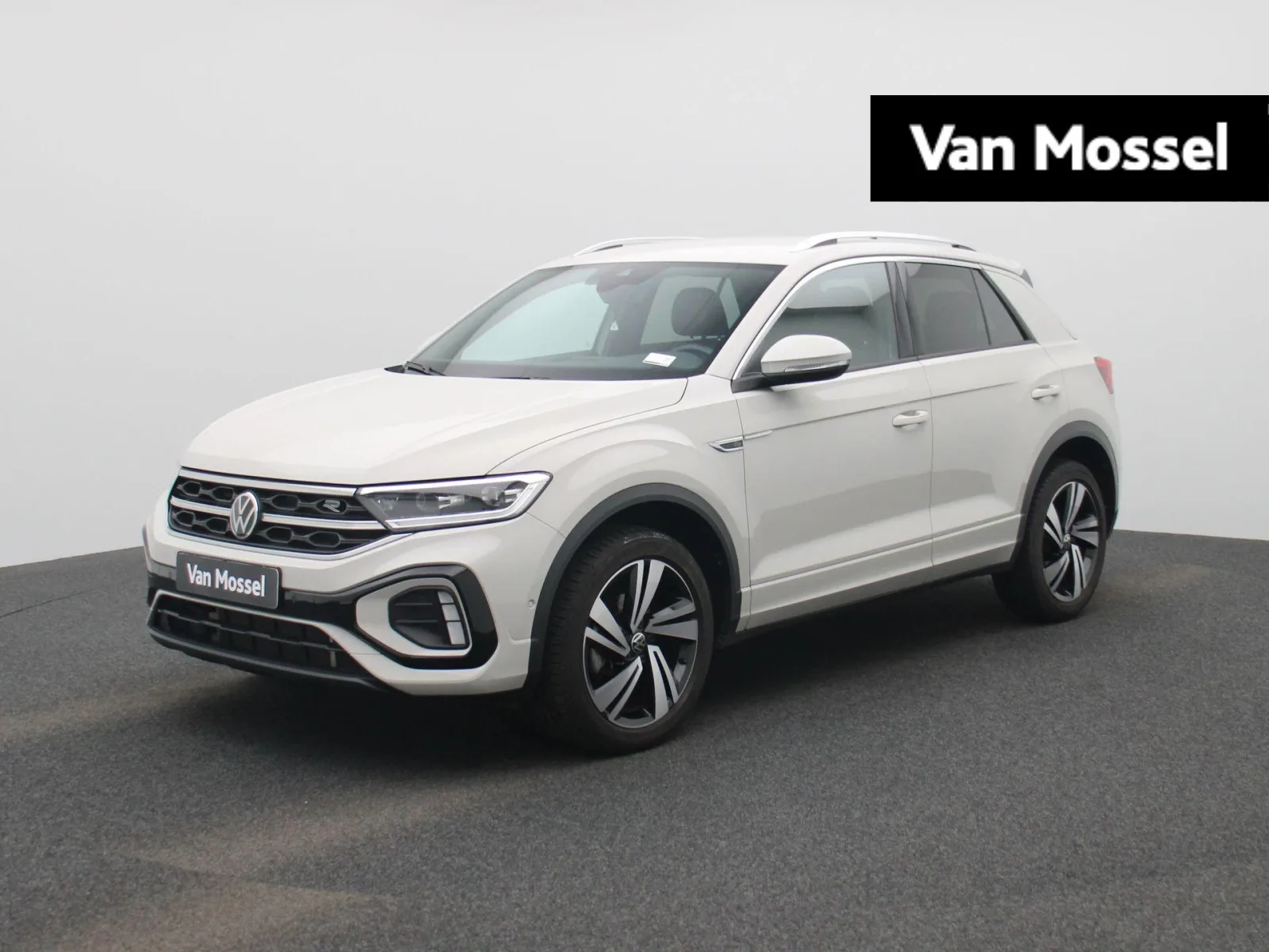 Volkswagen T-Roc (2024) — foto 1