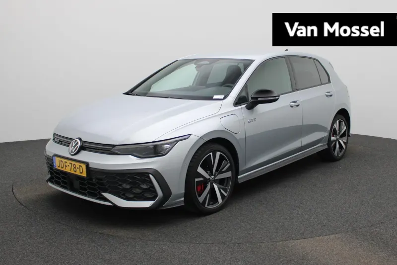 Volkswagen Golf (2025)