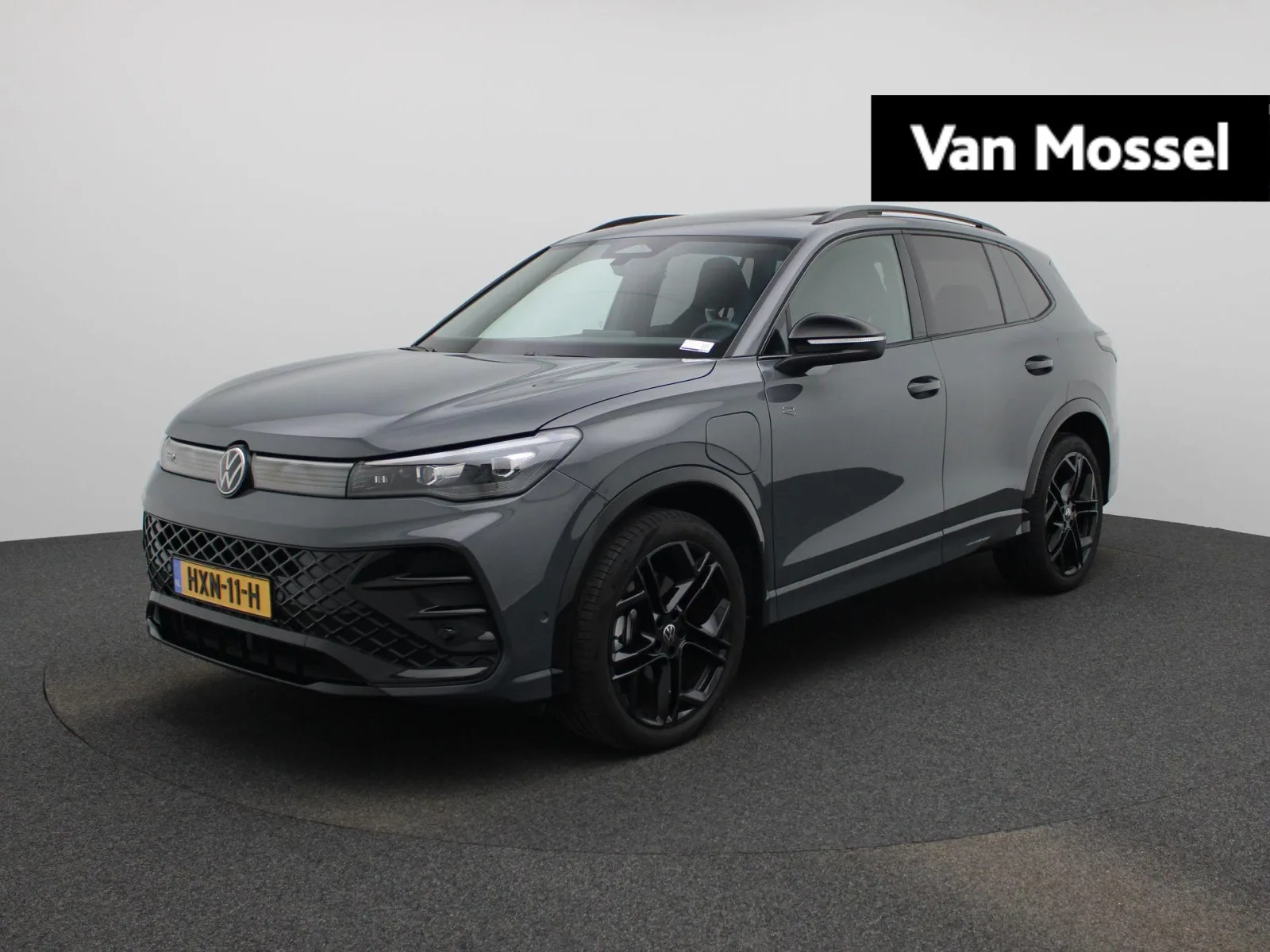 Volkswagen Tiguan (2025) — foto 1