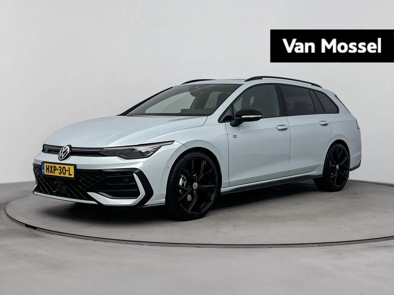 Volkswagen Golf (2025) — foto 1