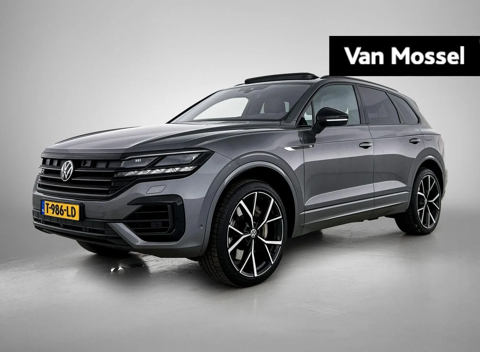 Volkswagen Touareg (2023) — foto 1