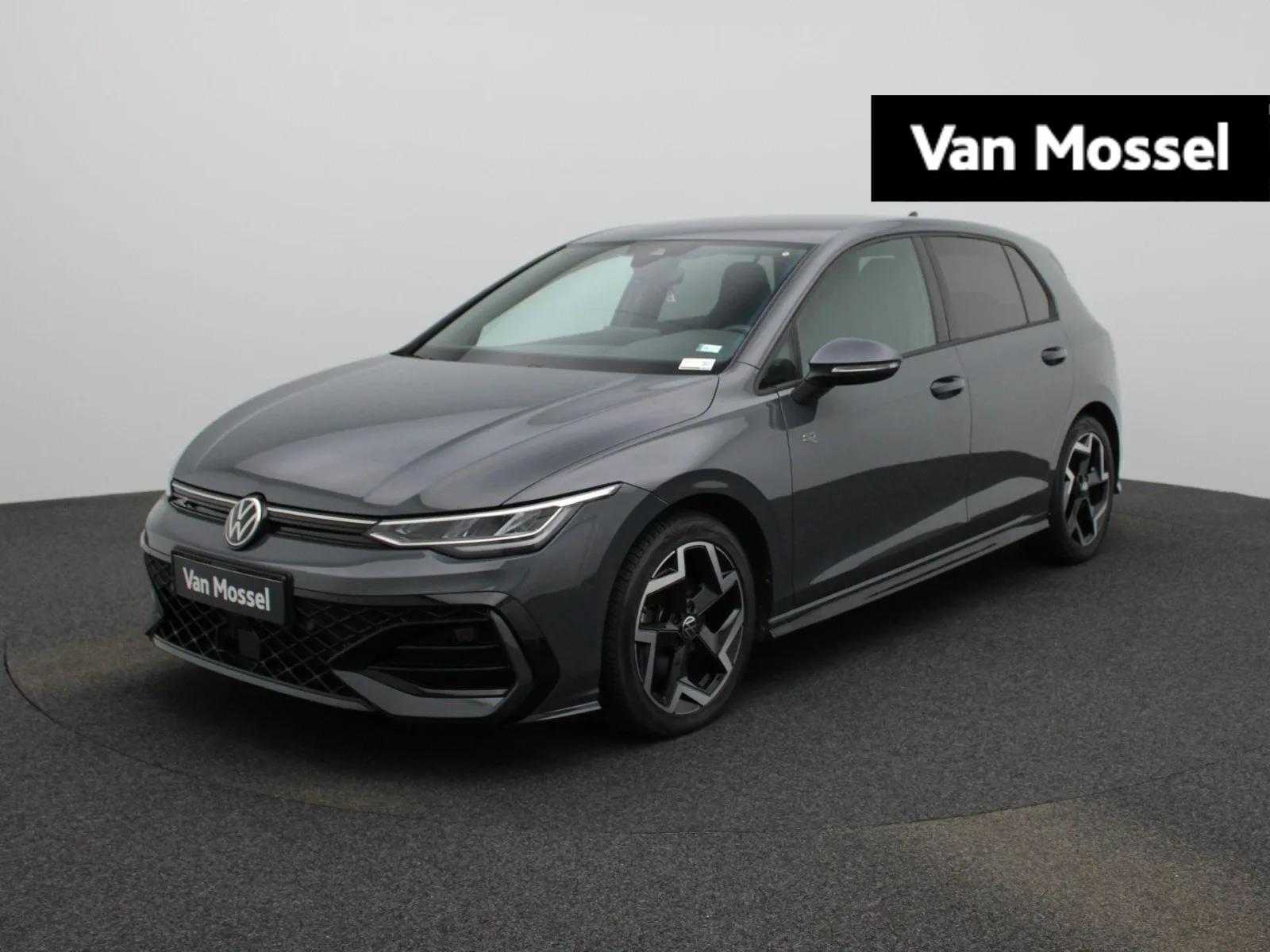 Volkswagen Golf (2025) — foto 1