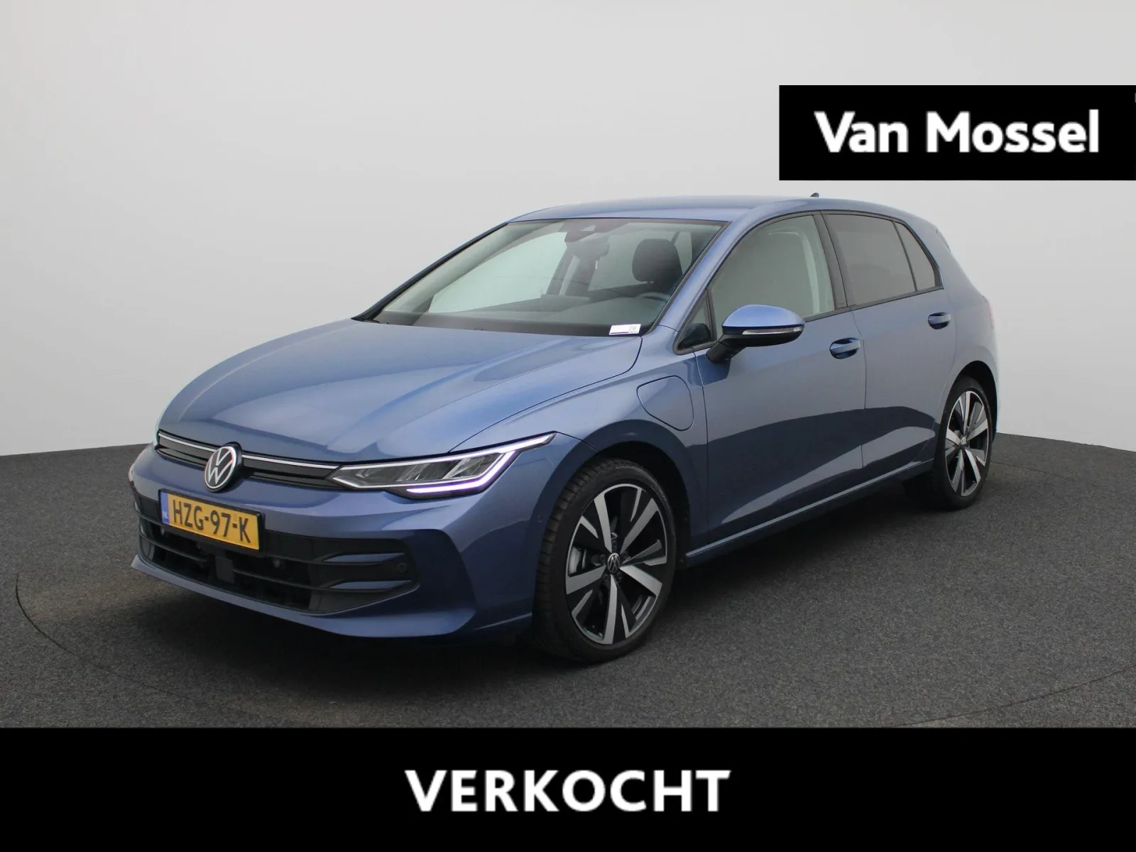Volkswagen Golf (2025) — foto 1