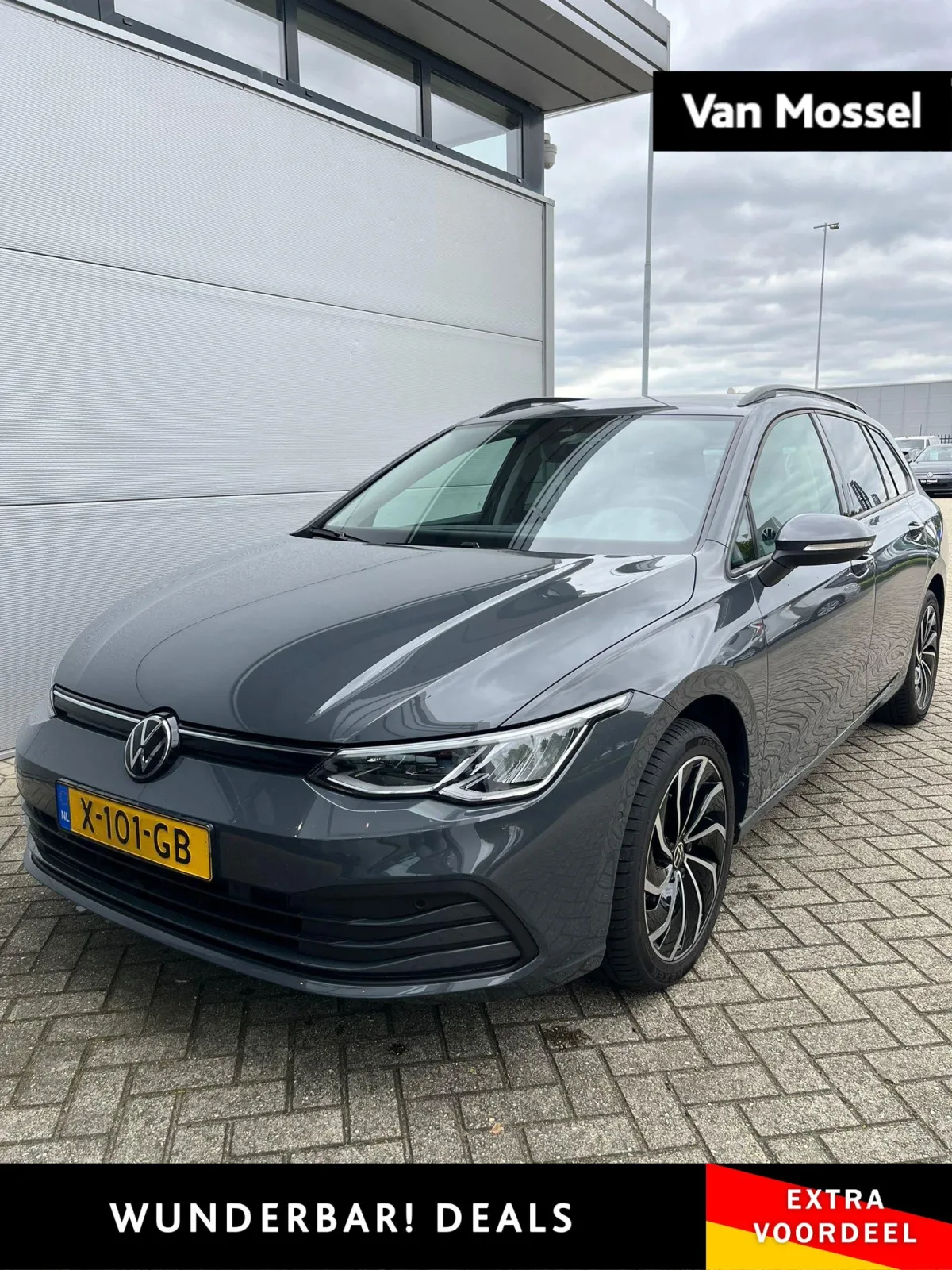 Volkswagen Golf (2023) — foto 1