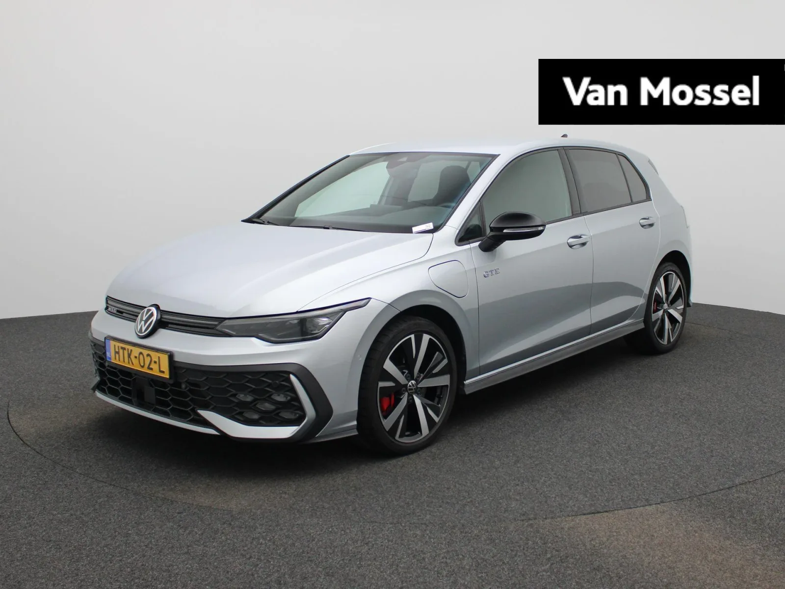 Volkswagen Golf (2025) — foto 1