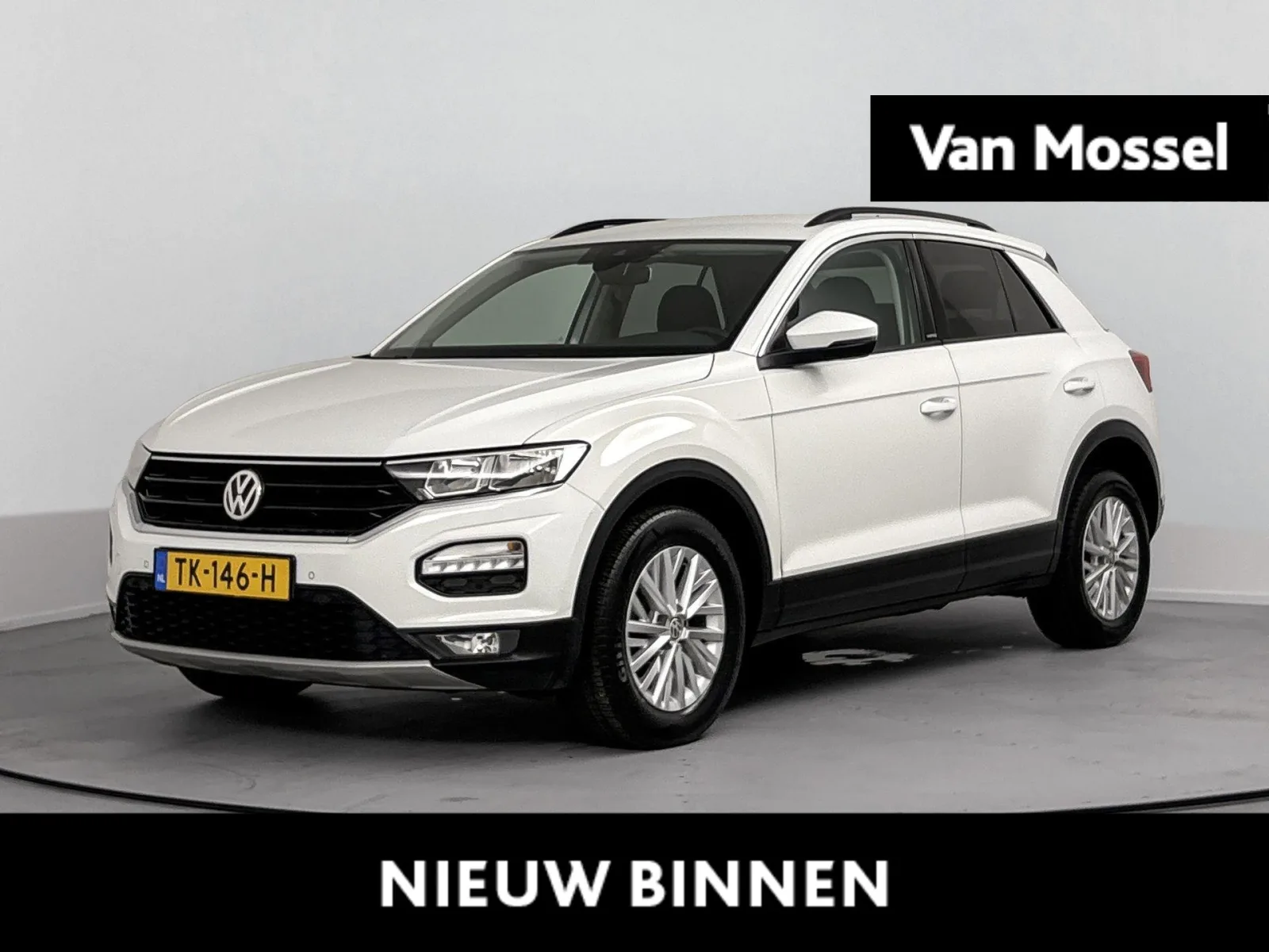 Volkswagen T-Roc (2018) — foto 1