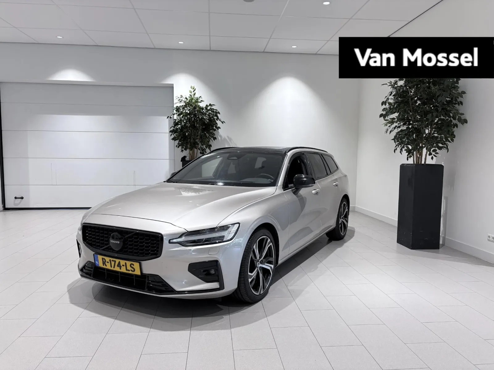 Volvo V60 (2022) — foto 1