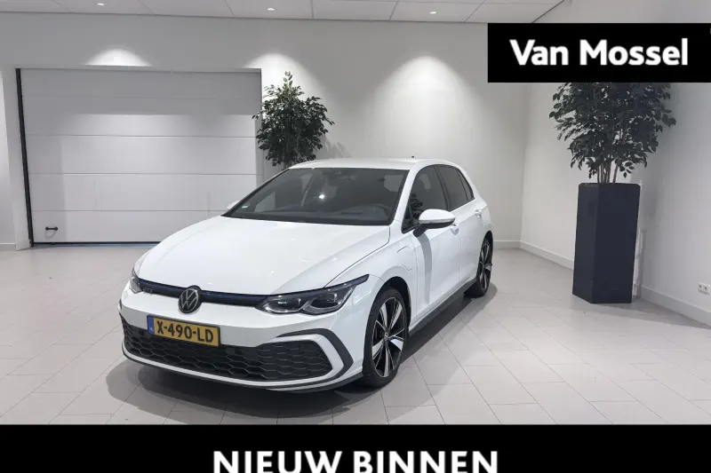 Volkswagen Golf (2021)