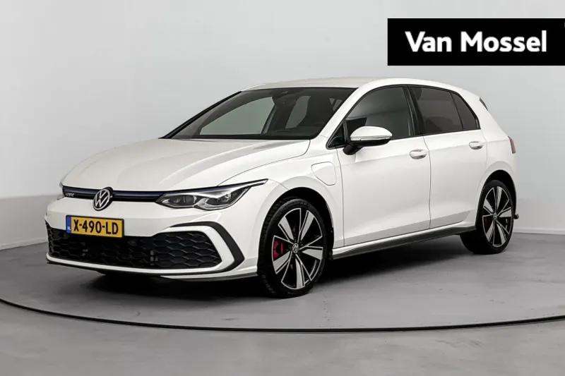 Volkswagen Golf (2021)