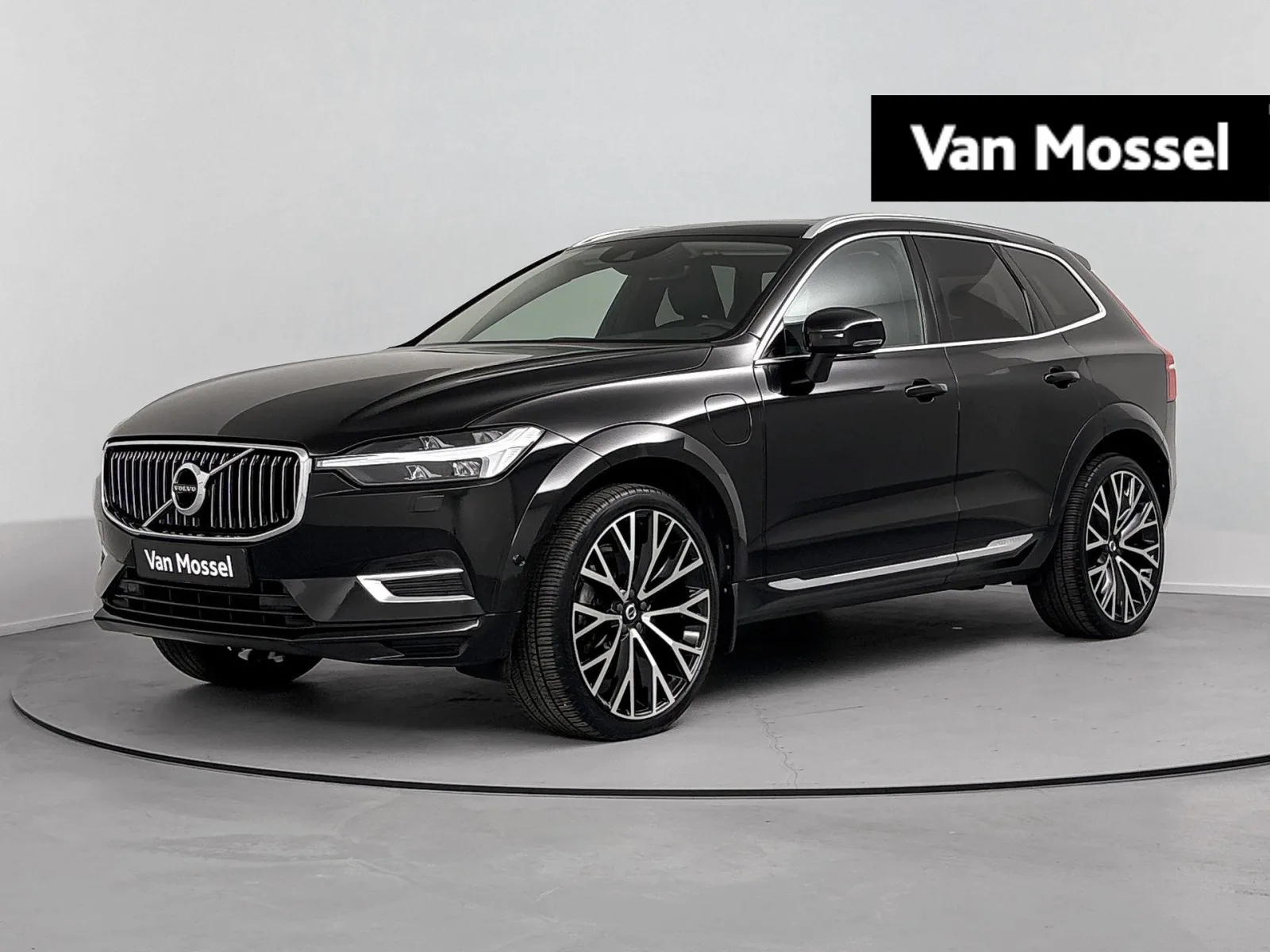 Volvo XC60 (2021) — foto 1