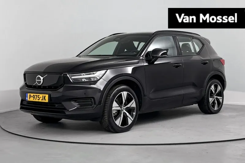 Volvo XC40 (2022)