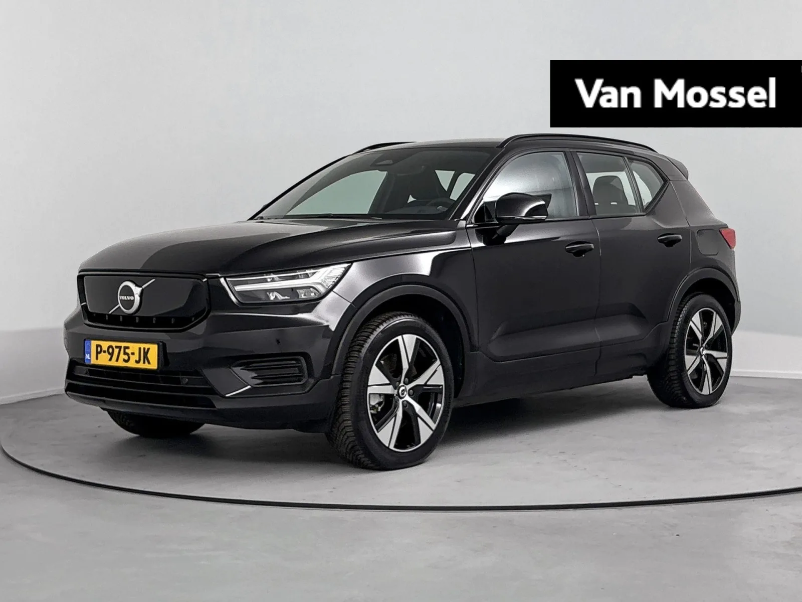 Volvo XC40 (2022) — foto 1