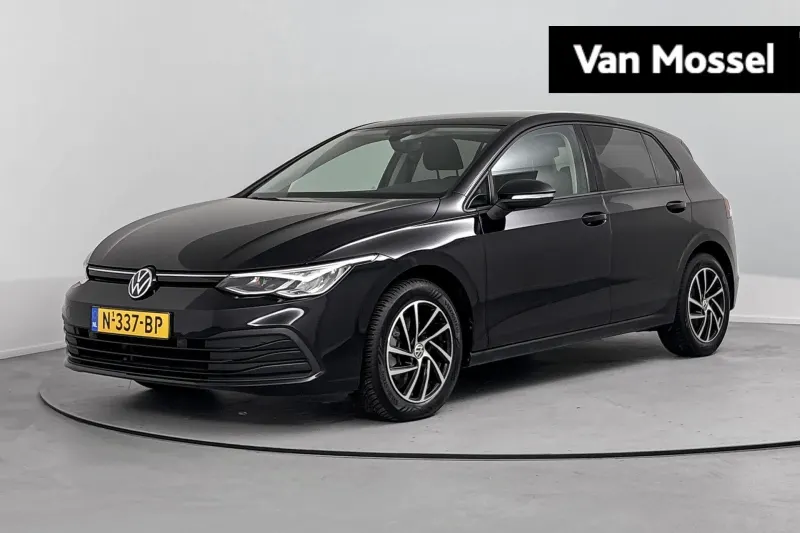 Volkswagen Golf (2021)