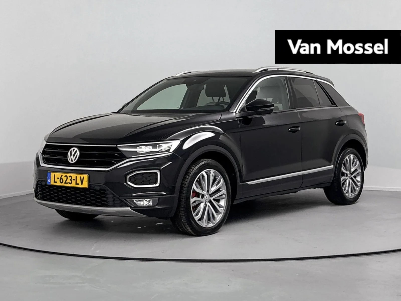 Volkswagen T-Roc (2020) — foto 1