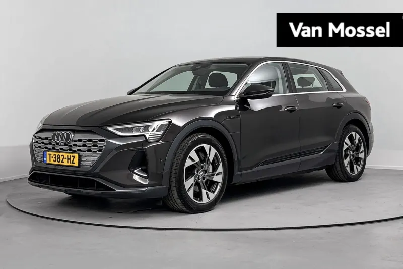 Audi Q8 e-tron (2023)