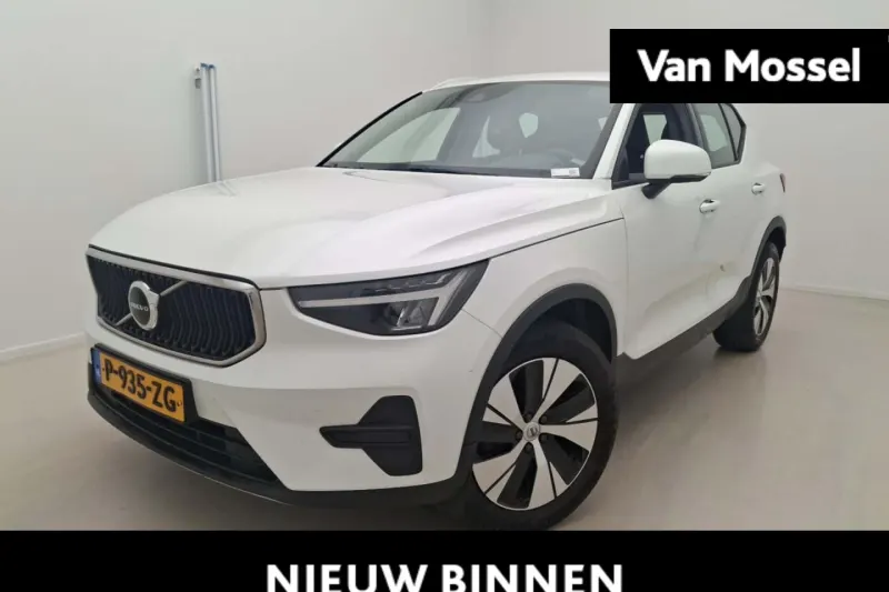 Volvo XC40 (2022)