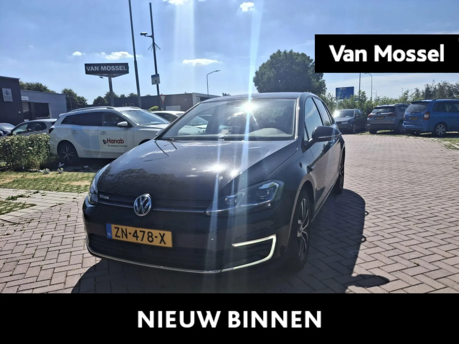 Volkswagen E-Golf (2019) — foto 1