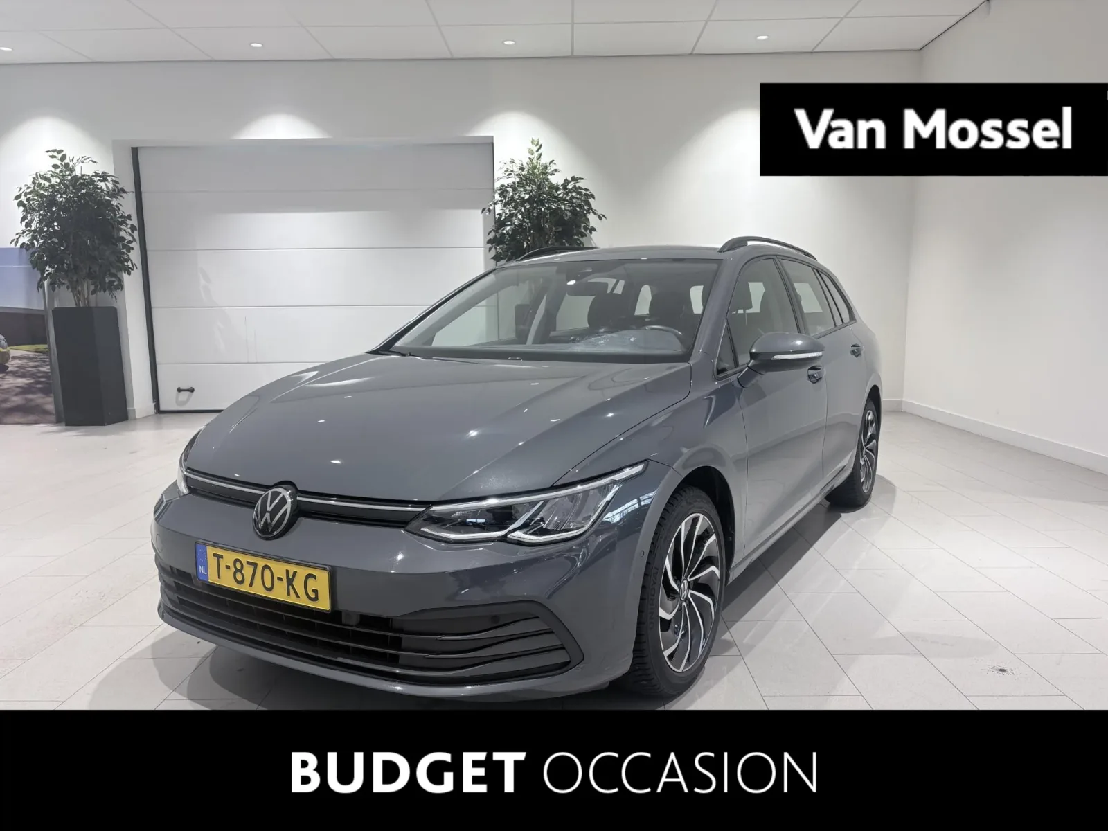 Volkswagen Golf (2023) — foto 1