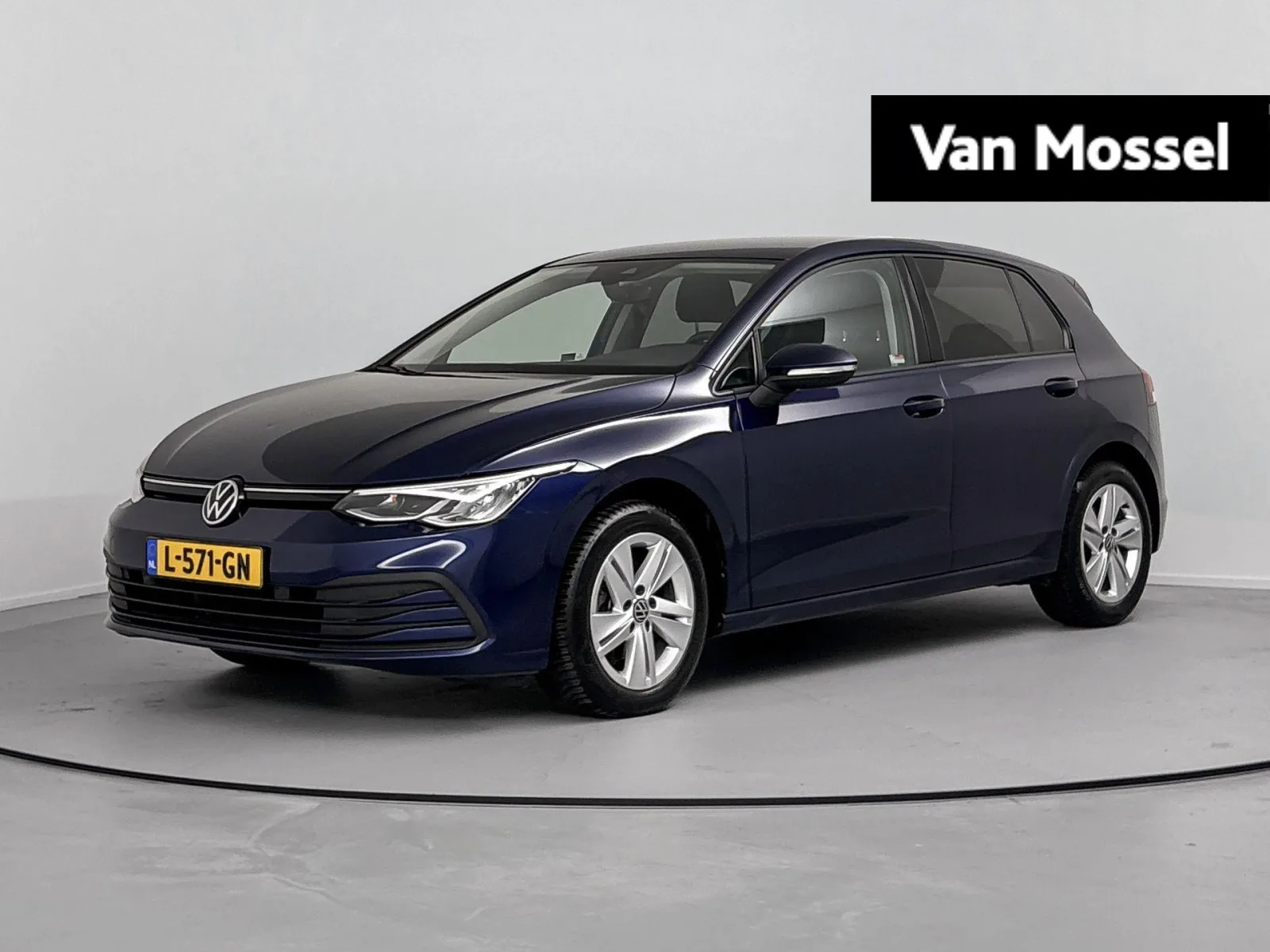 Volkswagen Golf (2020) — foto 1