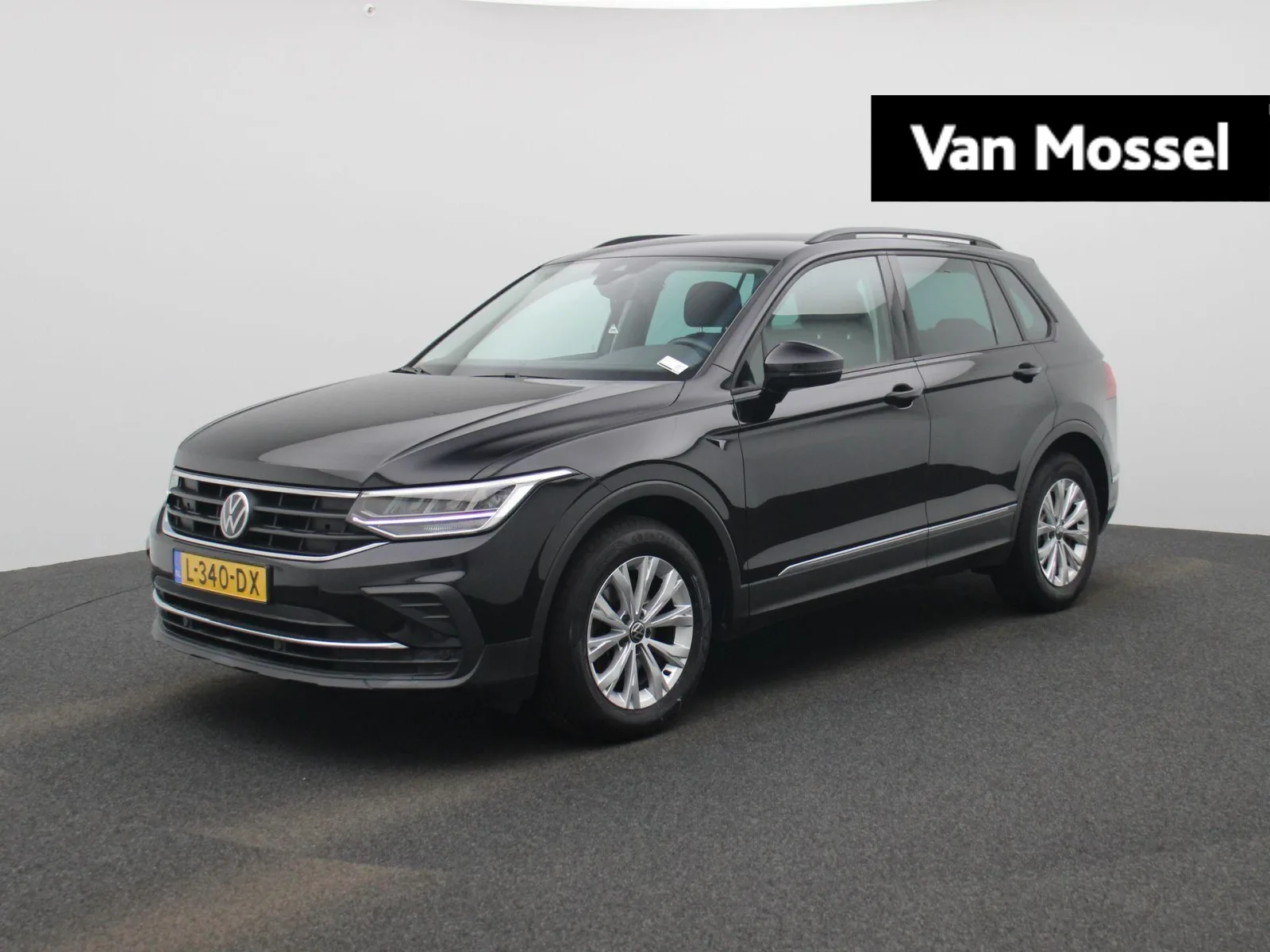 Volkswagen Tiguan (2021) — foto 1