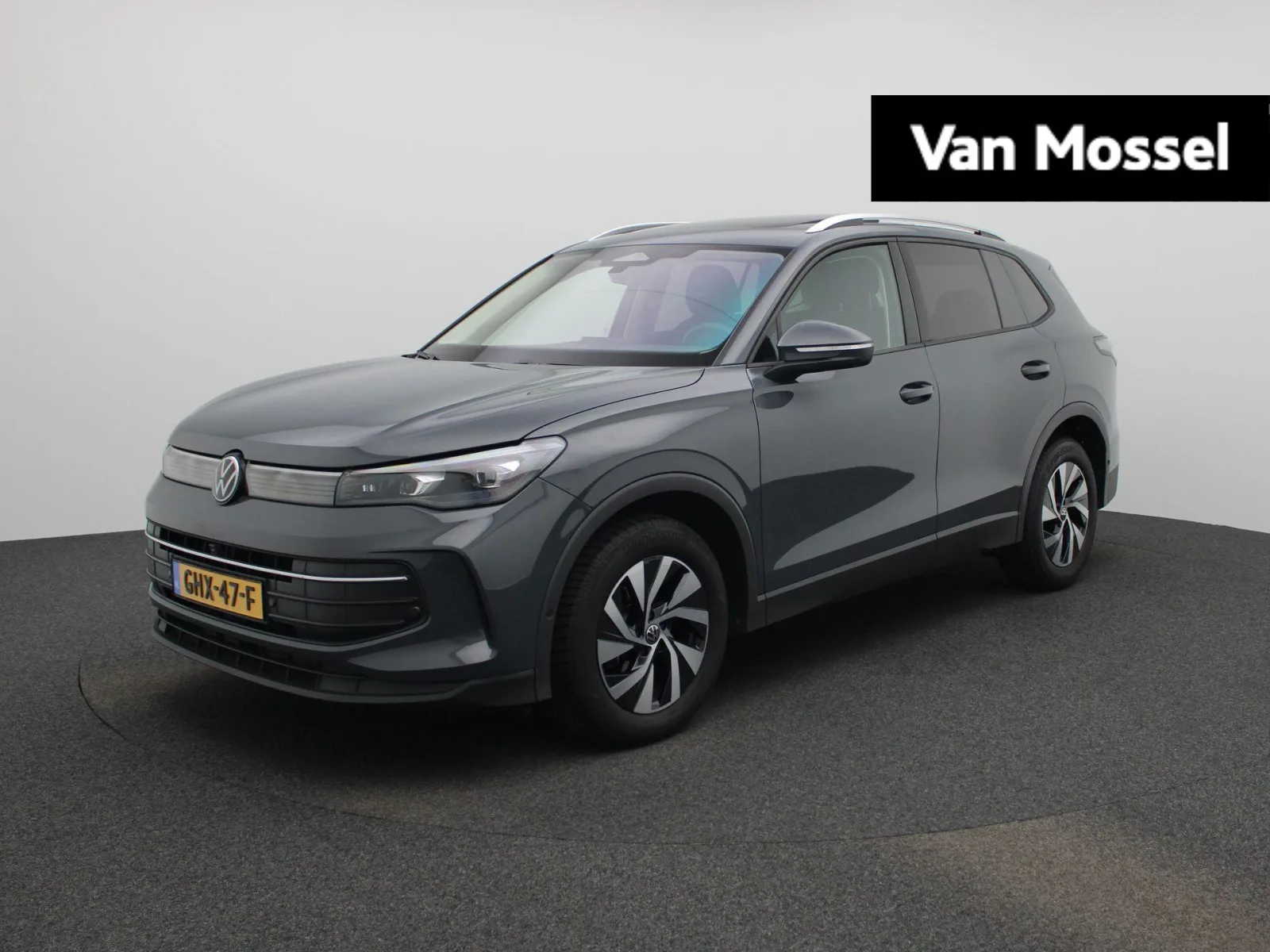 Volkswagen Tiguan (2024) — foto 1