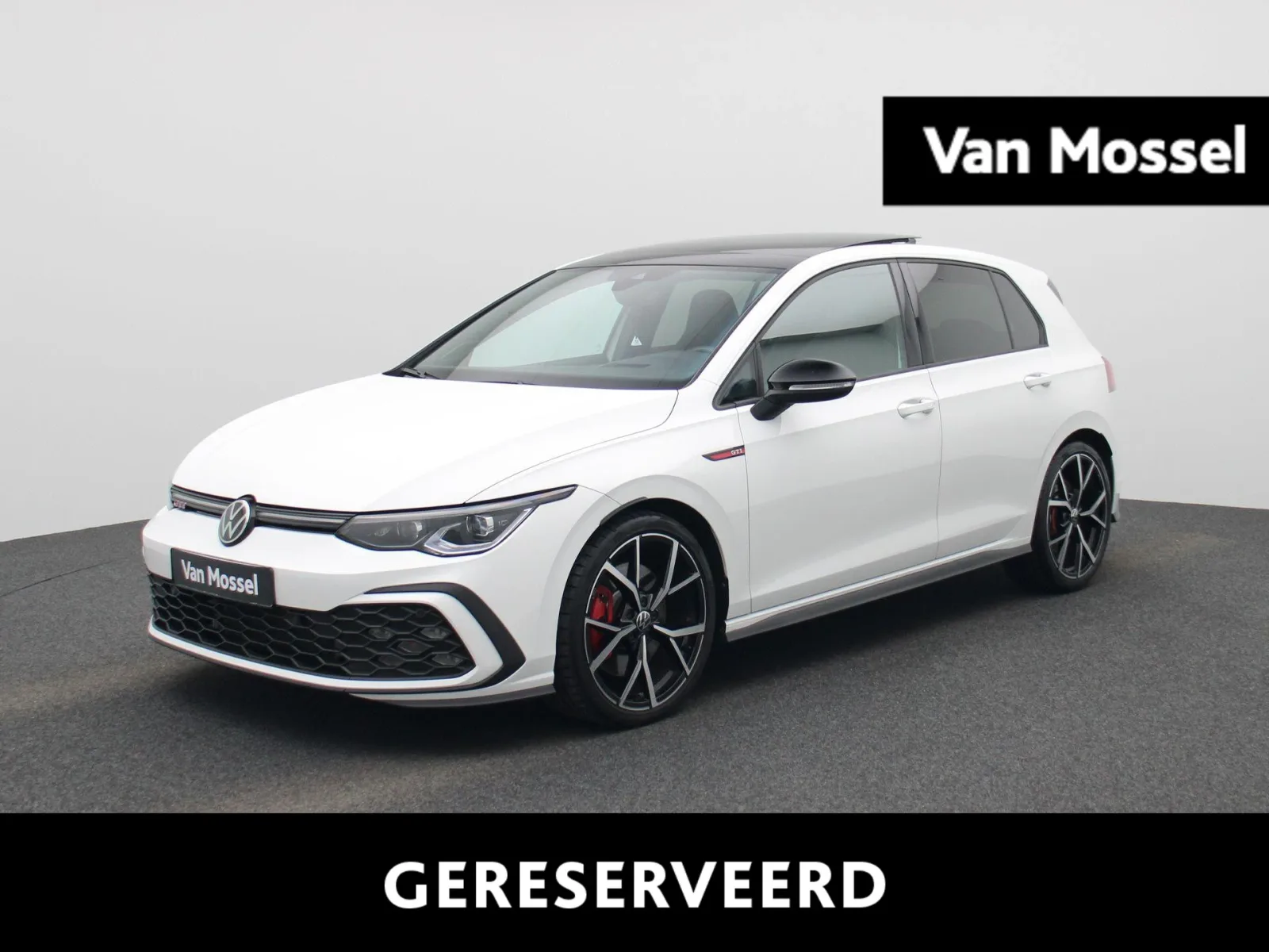 Volkswagen Golf (2023) — foto 1