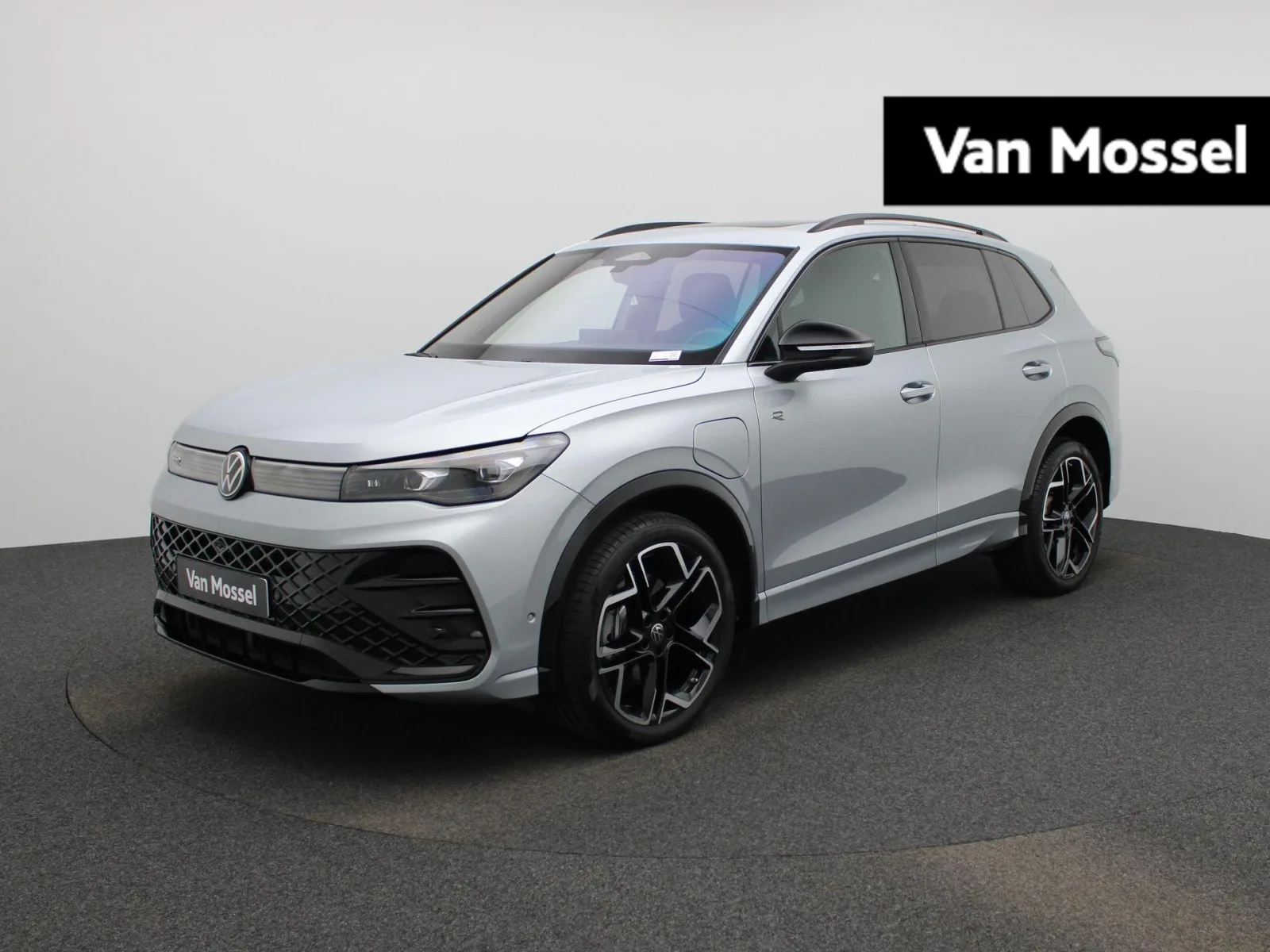 Volkswagen Tiguan (2025) — foto 1