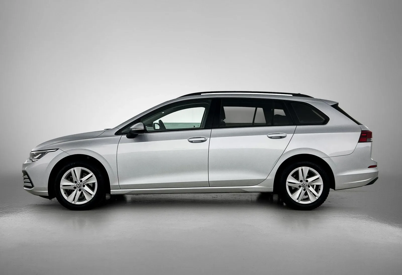 Volkswagen Golf (2021) — foto 1
