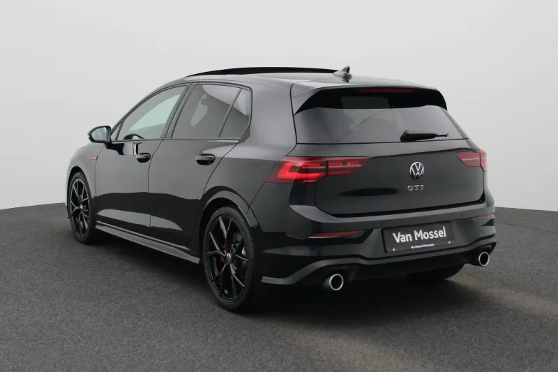 Volkswagen Golf (2024)