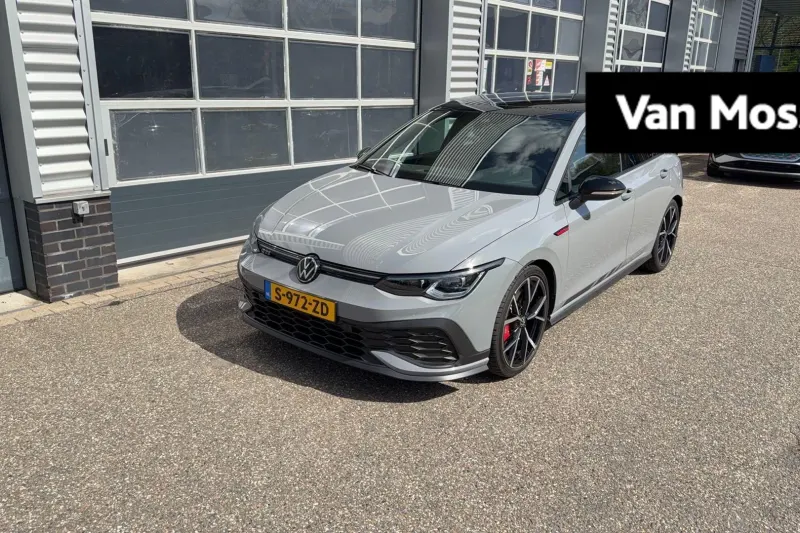 Volkswagen Golf (2022)