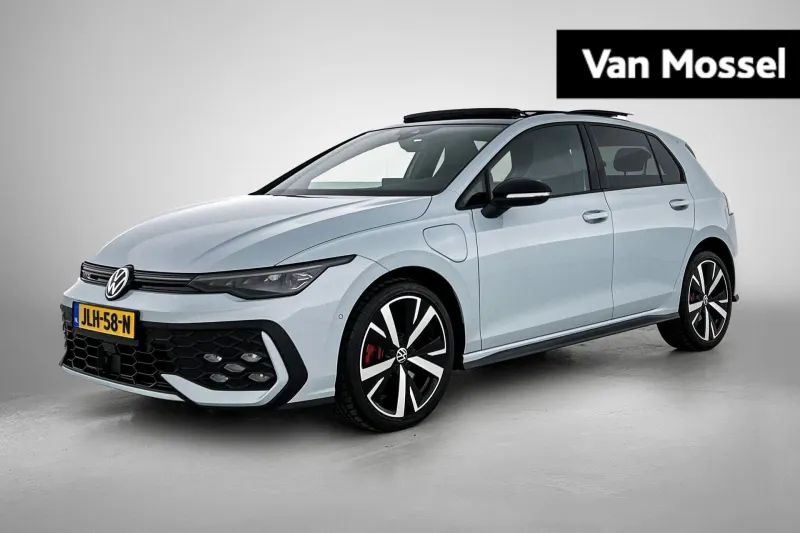 Volkswagen Golf (2025)