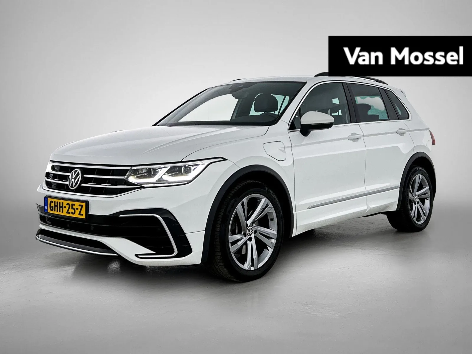 Volkswagen Tiguan (2021) — foto 1