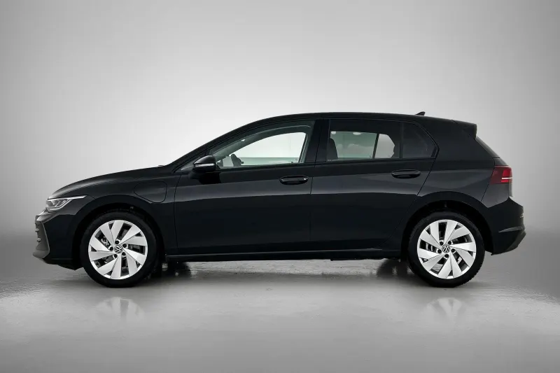 Volkswagen Golf (2025)