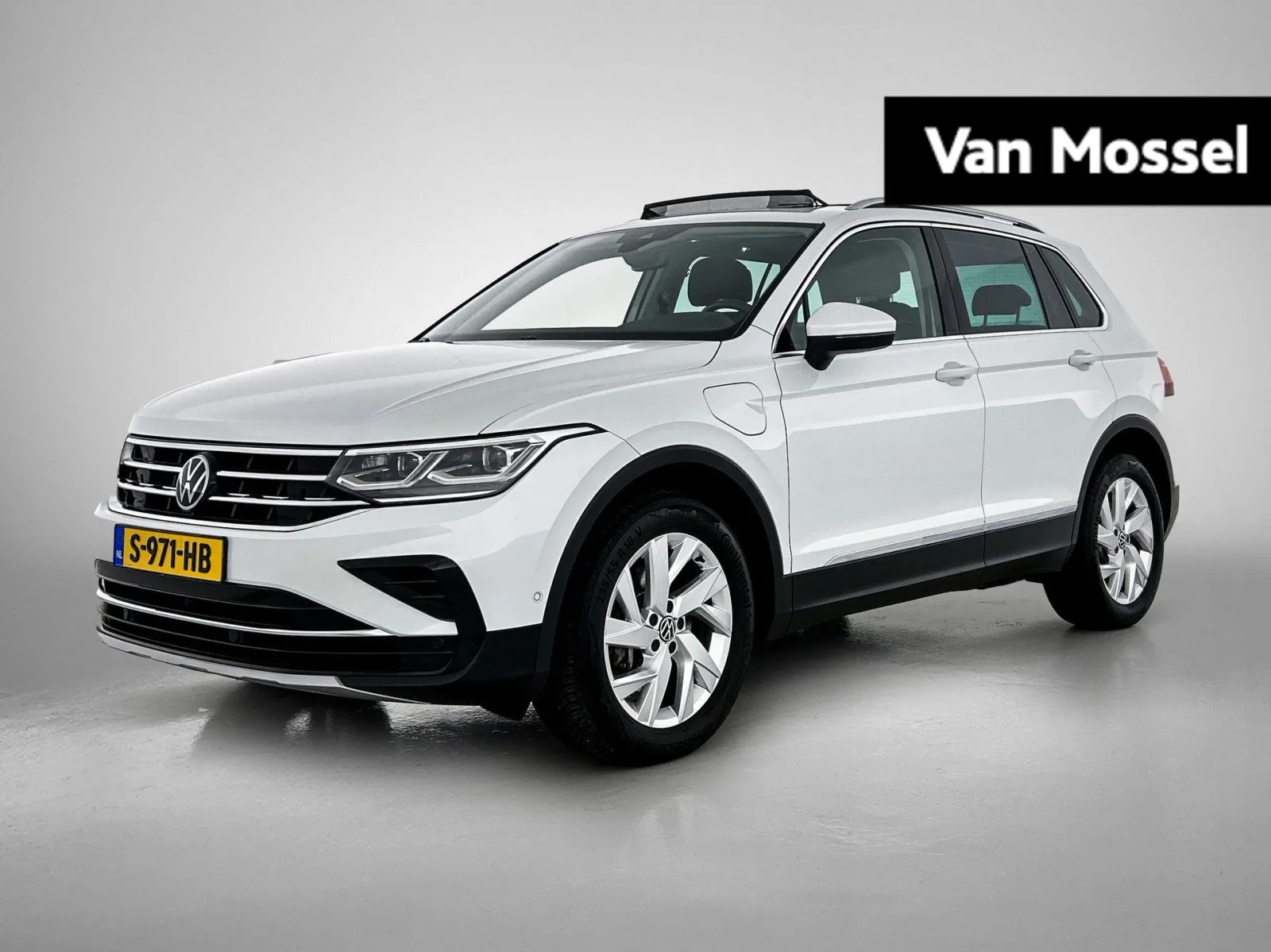 Volkswagen Tiguan (2022) — foto 1