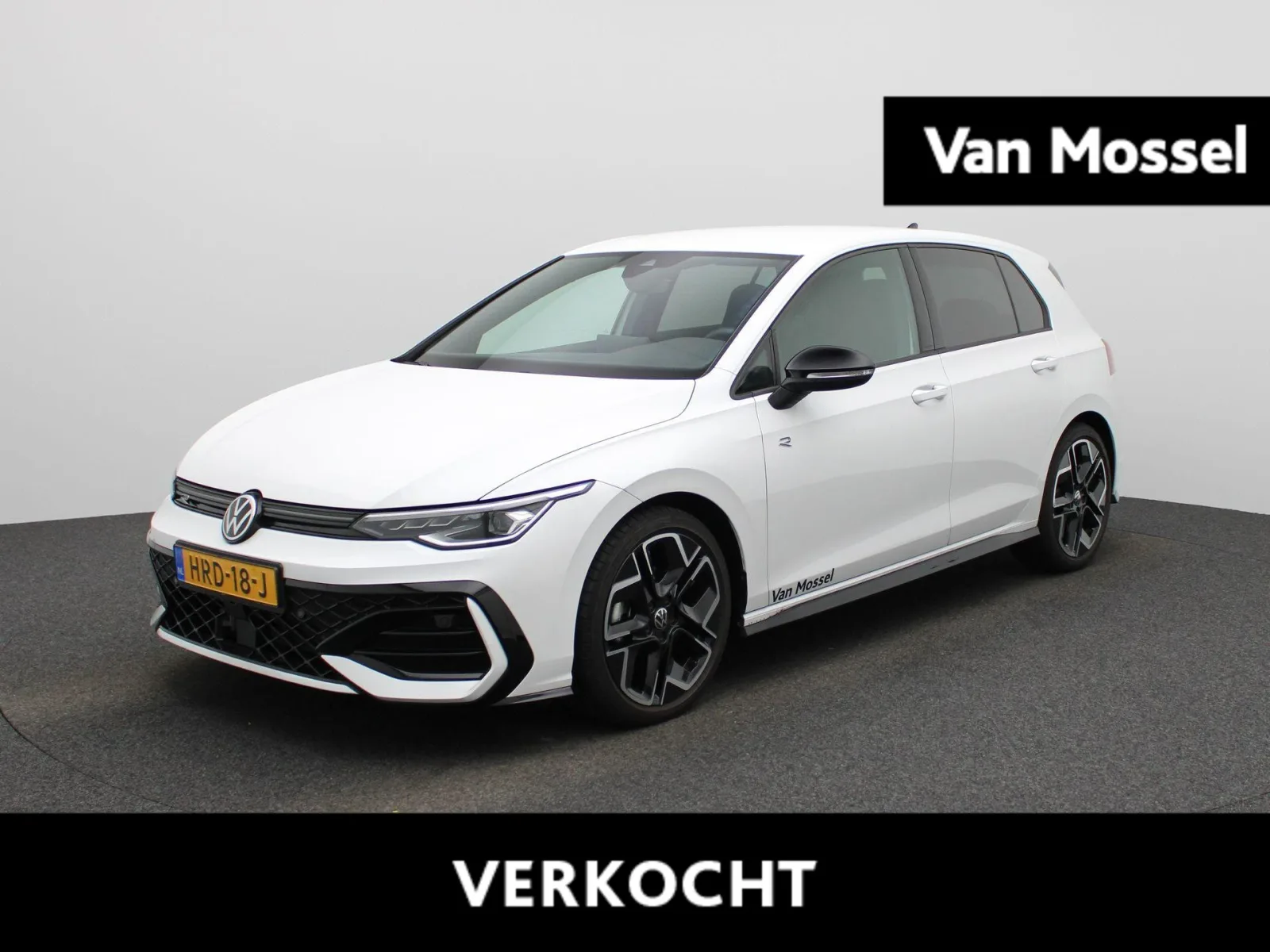 Volkswagen Golf (2025) — foto 1