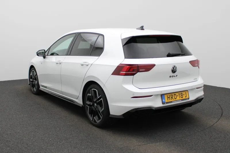 Volkswagen Golf (2025)