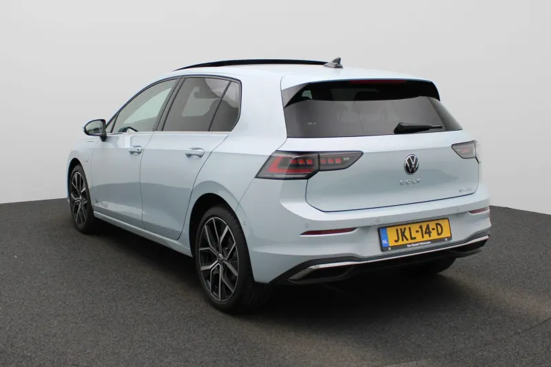 Volkswagen Golf (2025)