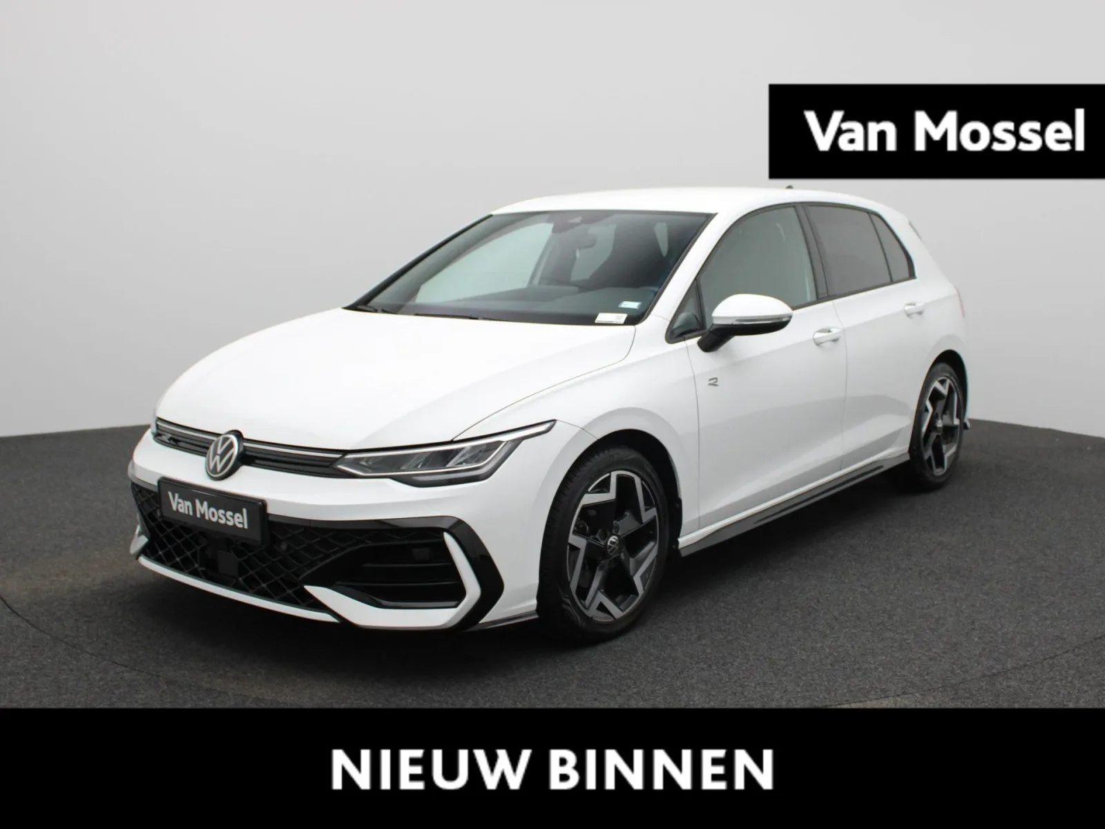Volkswagen Golf (2025) — foto 1