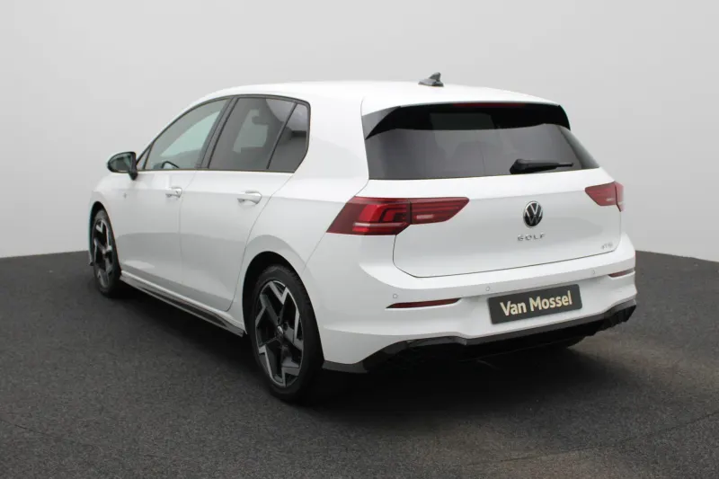 Volkswagen Golf (2025)