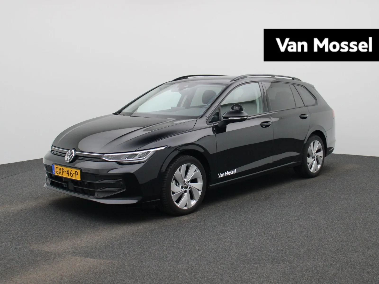 Volkswagen Golf (2025) — foto 1