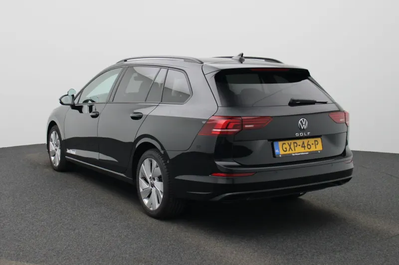 Volkswagen Golf (2025)