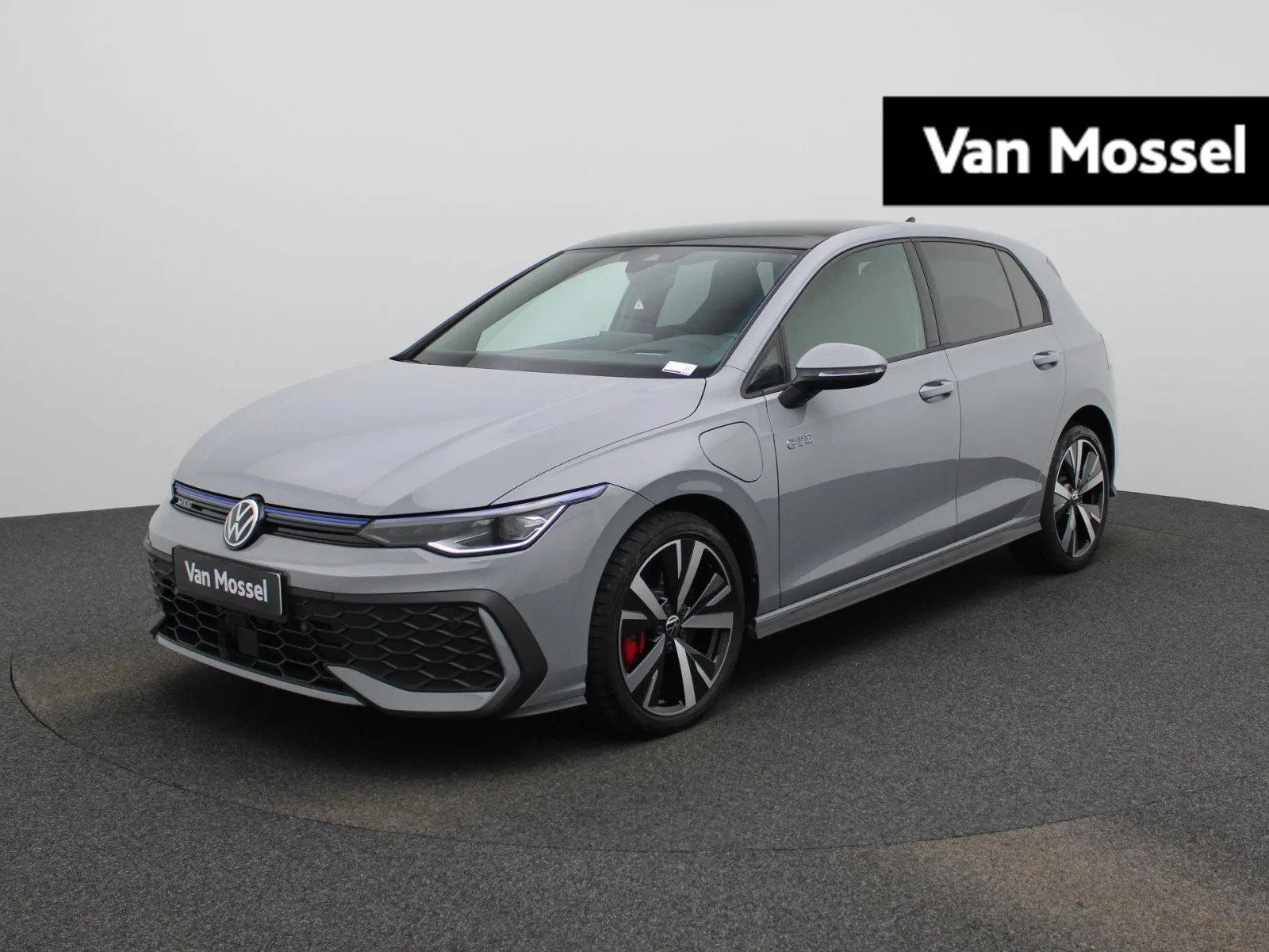 Volkswagen Golf (2025) — foto 1