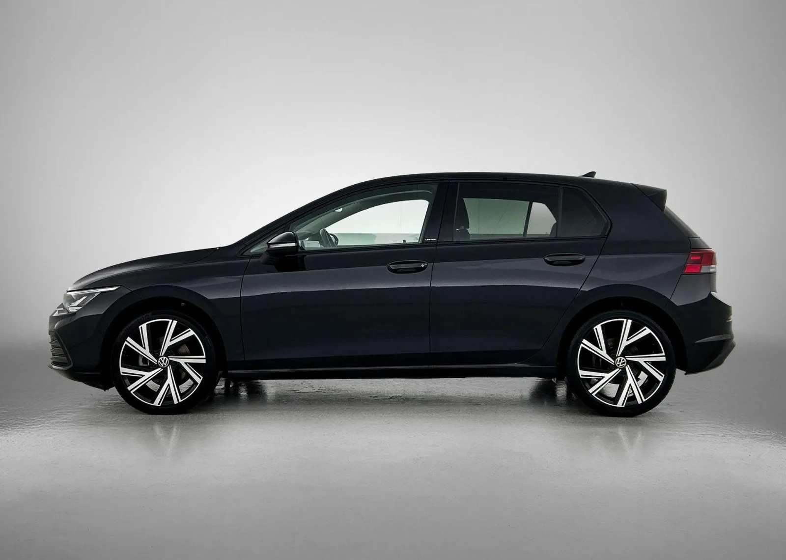 Volkswagen Golf (2021) — foto 1