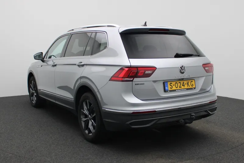 Volkswagen Tiguan (2023)