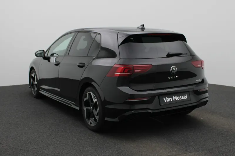 Volkswagen Golf (2025)